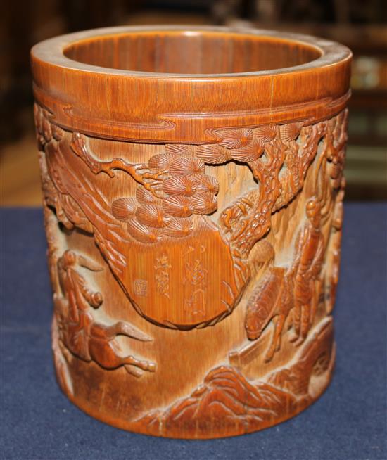 A Chinese bamboo brush pot, Bitong, 16.5cm